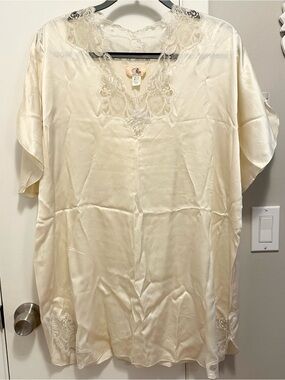 Vintage Ria 100% Silk Lingerie Sleep Shirt Sleepwear Nightgown Lace S Ivory